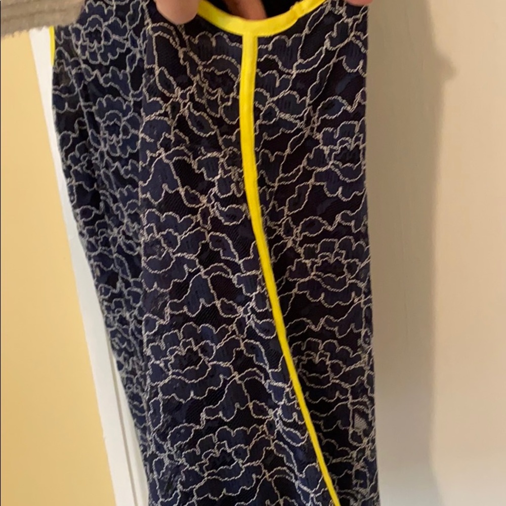 Banana Republic Top - Picture 2 of 8